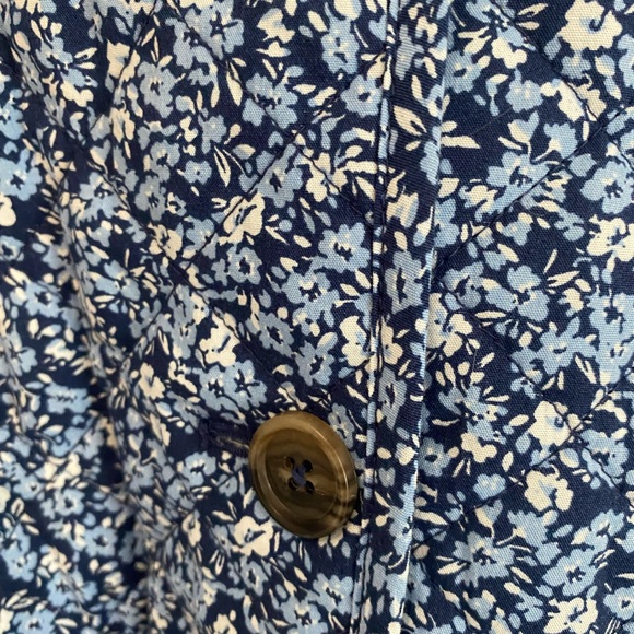 J. Crew quilted jacket.  Mint size 00 - Picture 5 of 6